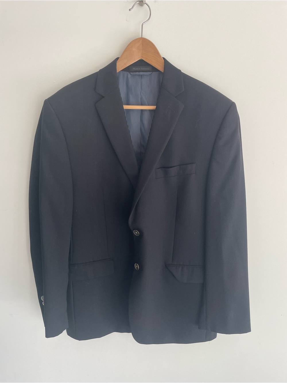 Calvin Klein Navy Slim-Fit Suit Jacket 40S — Blue Pinstripe Lining